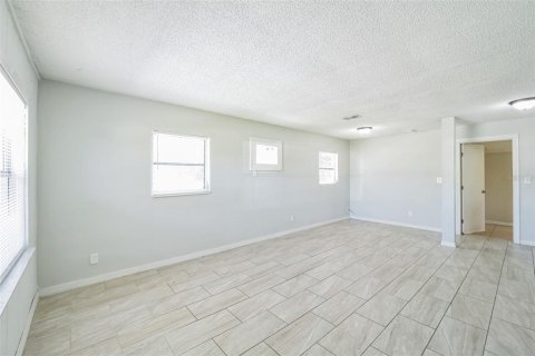 Villa ou maison à vendre à Orlando, Floride: 3 chambres, 86.96 m2 № 1909437 - photo 13