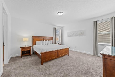 Casa en venta en Kissimmee, Florida, 5 dormitorios, 238.76 m2 № 1758316 - foto 28