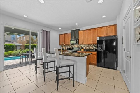 Casa en venta en Kissimmee, Florida, 5 dormitorios, 238.76 m2 № 1758316 - foto 14
