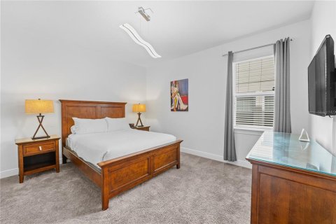 Casa en venta en Kissimmee, Florida, 5 dormitorios, 238.76 m2 № 1758316 - foto 24