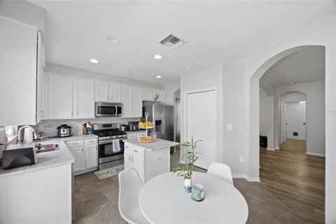 Casa en venta en Lutz, Florida, 5 dormitorios, 204.85 m2 № 2330924 - foto 12