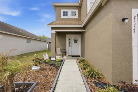 Casa en venta en Lutz, Florida, 5 dormitorios, 204.85 m2 № 2330924 - foto 5