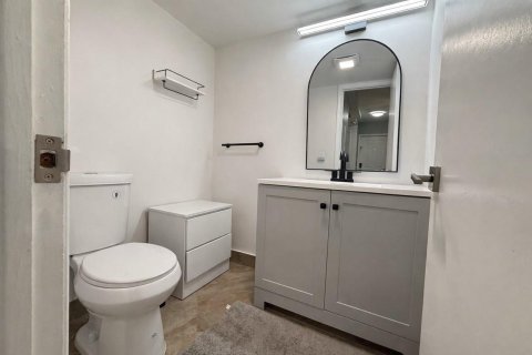 Condo in Wilton Manors, Florida, 2 bedrooms  № 2381814 - photo 7