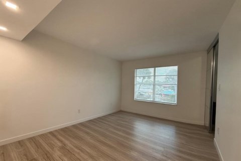 Condo in Wilton Manors, Florida, 2 bedrooms  № 2381814 - photo 5