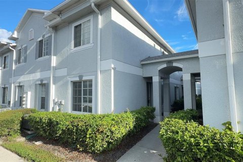 Adosado en alquiler en Tampa, Florida, 3 dormitorios, 126.72 m2 № 1918491 - foto 1