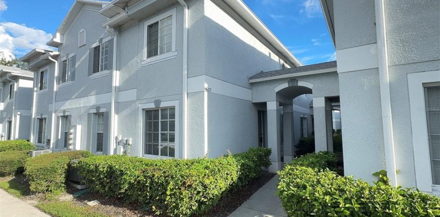 Adosado en Tampa, Florida 3 dormitorios, 126.72 m2 № 1918491