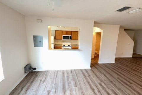 Adosado en alquiler en Tampa, Florida, 3 dormitorios, 126.72 m2 № 1918491 - foto 5