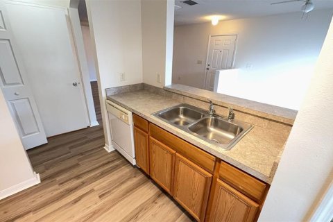 Adosado en alquiler en Tampa, Florida, 3 dormitorios, 126.72 m2 № 1918491 - foto 10