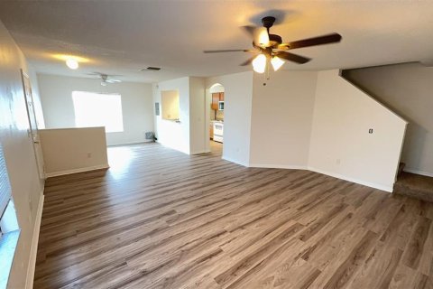 Adosado en alquiler en Tampa, Florida, 3 dormitorios, 126.72 m2 № 1918491 - foto 3