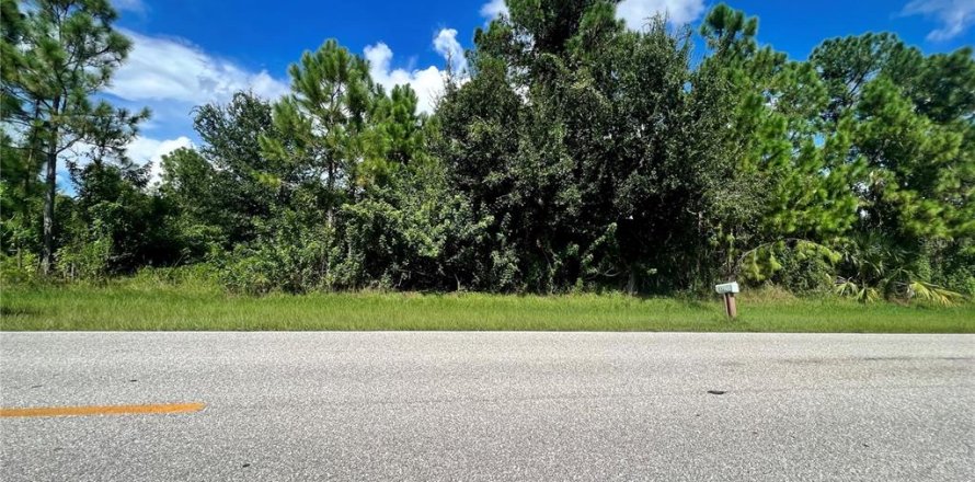 Land in Port Charlotte, Florida № 2159978