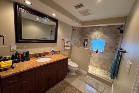 House in Pompano Beach, Florida 3 bedrooms, 106.28 sq.m. № 2057145 - photo 12