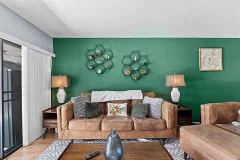 Condo in Sarasota, Florida, 2 bedrooms  № 1856240 - photo 18