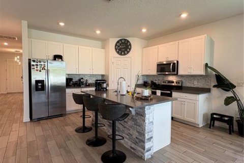 Casa en venta en New Smyrna Beach, Florida, 4 dormitorios, 175.68 m2 № 1815527 - foto 5