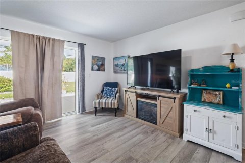 House in Palm Coast, Florida 3 bedrooms, 119.38 sq.m. № 1914331 - photo 6