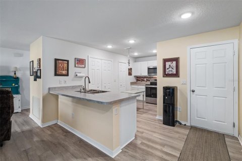 House in Palm Coast, Florida 3 bedrooms, 119.38 sq.m. № 1914331 - photo 12