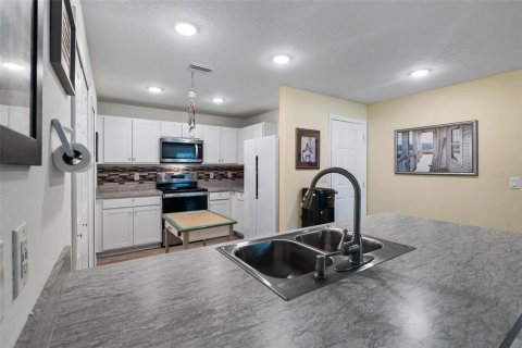 House in Palm Coast, Florida 3 bedrooms, 119.38 sq.m. № 1914331 - photo 11