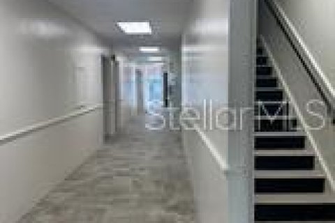 Propiedad comercial en alquiler en Orlando, Florida, 1292.36 m2 № 1829498 - foto 2