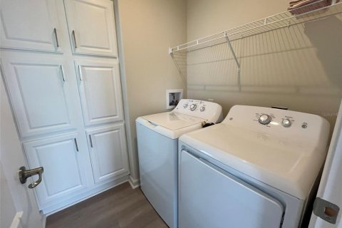 Apartment in Lake Suzy, Florida 2 bedrooms, 132.48 sq.m. № 1782194 - photo 14