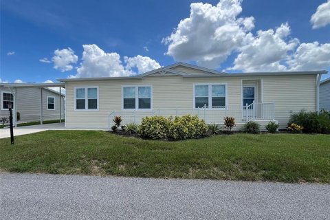 Apartment in Lake Suzy, Florida 2 bedrooms, 132.48 sq.m. № 1782194 - photo 1