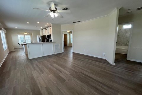 Apartment in Lake Suzy, Florida 2 bedrooms, 132.48 sq.m. № 1782194 - photo 2