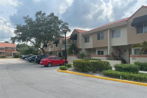 Townhouse in Plantation, Florida 3 bedrooms, 124.49 sq.m. № 2075323 - photo 4