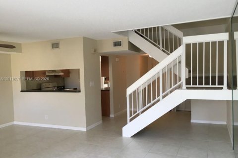 Townhouse in Plantation, Florida 3 bedrooms, 124.49 sq.m. № 2075323 - photo 5