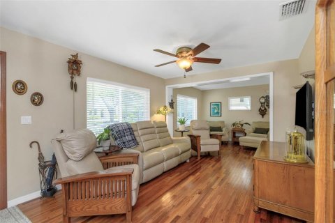 Villa ou maison à vendre à Tampa, Floride: 3 chambres, 132.94 m2 № 1786841 - photo 6