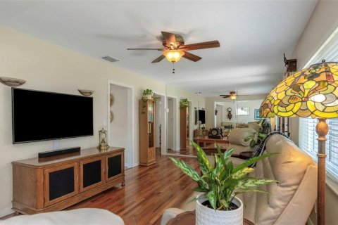 Villa ou maison à vendre à Tampa, Floride: 3 chambres, 132.94 m2 № 1786841 - photo 7