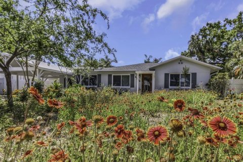 Villa ou maison à vendre à Tampa, Floride: 3 chambres, 132.94 m2 № 1786841 - photo 2