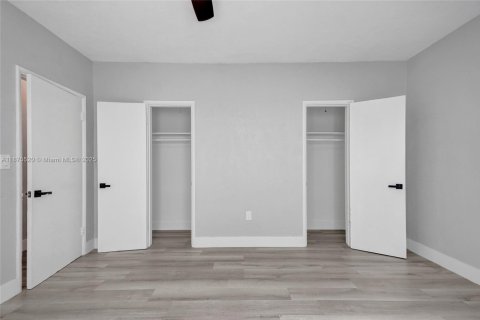 Appartement à louer à Bay Harbor Islands, Floride: 1 chambre, 1976.22 m2 № 1926448 - photo 24