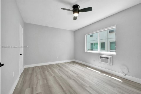 Appartement à louer à Bay Harbor Islands, Floride: 1 chambre, 1976.22 m2 № 1926448 - photo 19