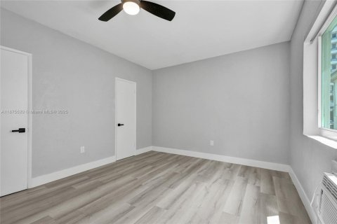 Appartement à louer à Bay Harbor Islands, Floride: 1 chambre, 1976.22 m2 № 1926448 - photo 20