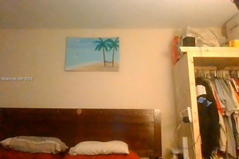 Condo in Miami, Florida, 1 bedroom  № 1868296 - photo 3