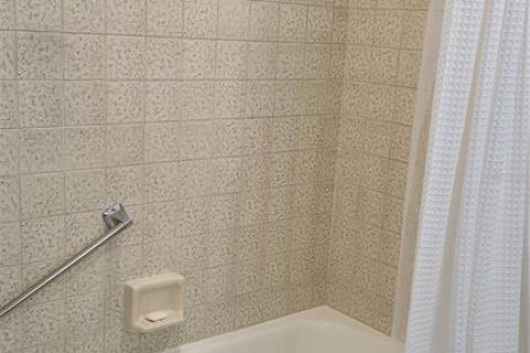 Condo in Sarasota, Florida, 2 bedrooms  № 1777523 - photo 20