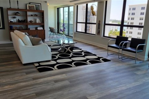 Condo in Sarasota, Florida, 2 bedrooms  № 1777523 - photo 9