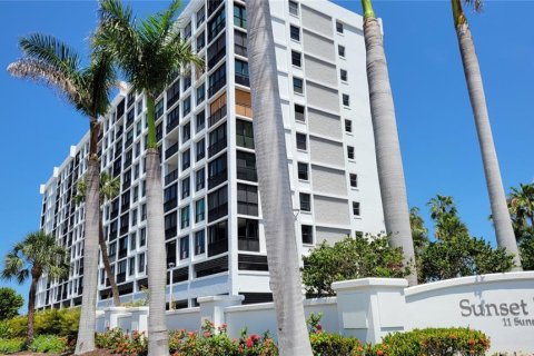 Condo in Sarasota, Florida, 2 bedrooms  № 1777523 - photo 2