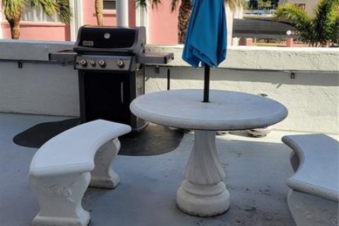 Condo in Sarasota, Florida, 2 bedrooms  № 1777523 - photo 30