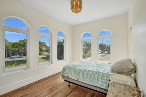 Villa ou maison à vendre à North Miami Beach, Floride: 4 chambres, 243.31 m2 № 1934850 - photo 24