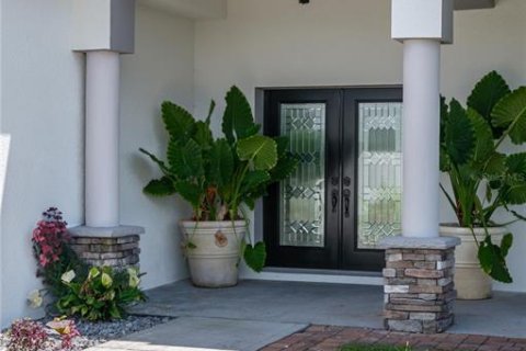 House in Haines City, Florida 4 bedrooms, 262.26 sq.m. № 1885583 - photo 6