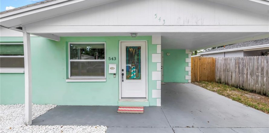 Villa ou maison à Saint Petersburg, Floride 2 chambres, 104.33 m2 № 2107749
