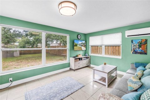 Villa ou maison à vendre à Saint Petersburg, Floride: 2 chambres, 104.33 m2 № 2107749 - photo 10
