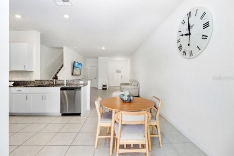 Touwnhouse à vendre à San Antonio, Floride: 2 chambres, 140.56 m2 № 2222779 - photo 15