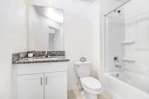 Touwnhouse à vendre à San Antonio, Floride: 2 chambres, 140.56 m2 № 2222779 - photo 27