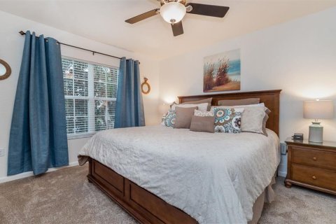 Casa en venta en Kissimmee, Florida, 5 dormitorios, 213.4 m2 № 1718555 - foto 17