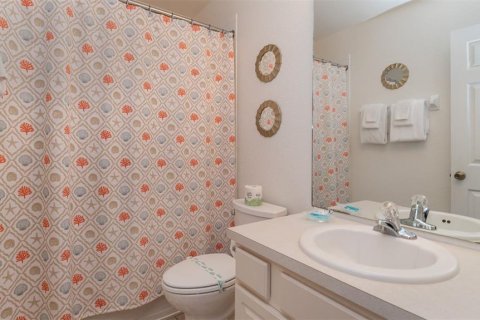 Casa en venta en Kissimmee, Florida, 5 dormitorios, 213.4 m2 № 1718555 - foto 24