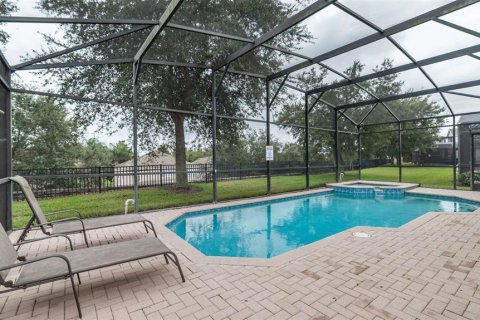 Casa en venta en Kissimmee, Florida, 5 dormitorios, 213.4 m2 № 1718555 - foto 29