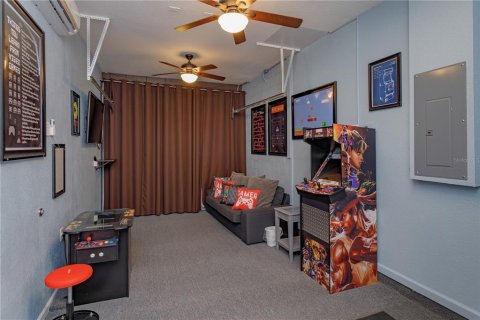 Casa en venta en Kissimmee, Florida, 5 dormitorios, 213.4 m2 № 1718555 - foto 23