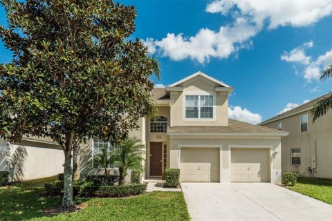 Casa en venta en Kissimmee, Florida, 5 dormitorios, 213.4 m2 № 1718555 - foto 1