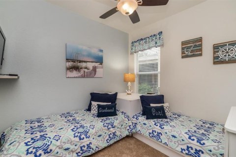 Casa en venta en Kissimmee, Florida, 5 dormitorios, 213.4 m2 № 1718555 - foto 19