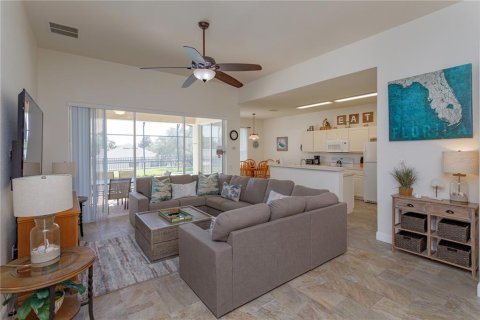 Casa en venta en Kissimmee, Florida, 5 dormitorios, 213.4 m2 № 1718555 - foto 6